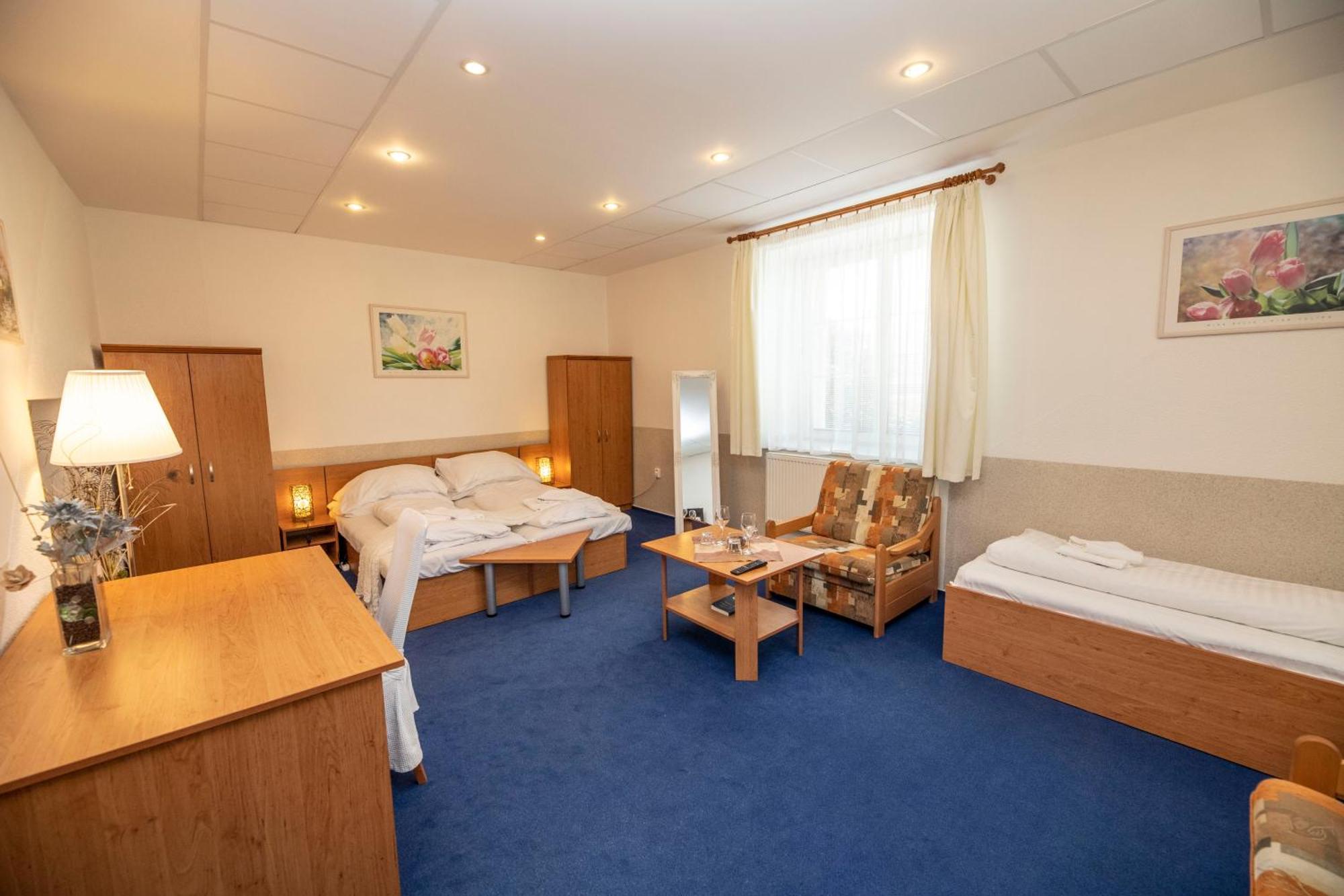 Hotel Allvet Drnovice  Εξωτερικό φωτογραφία
