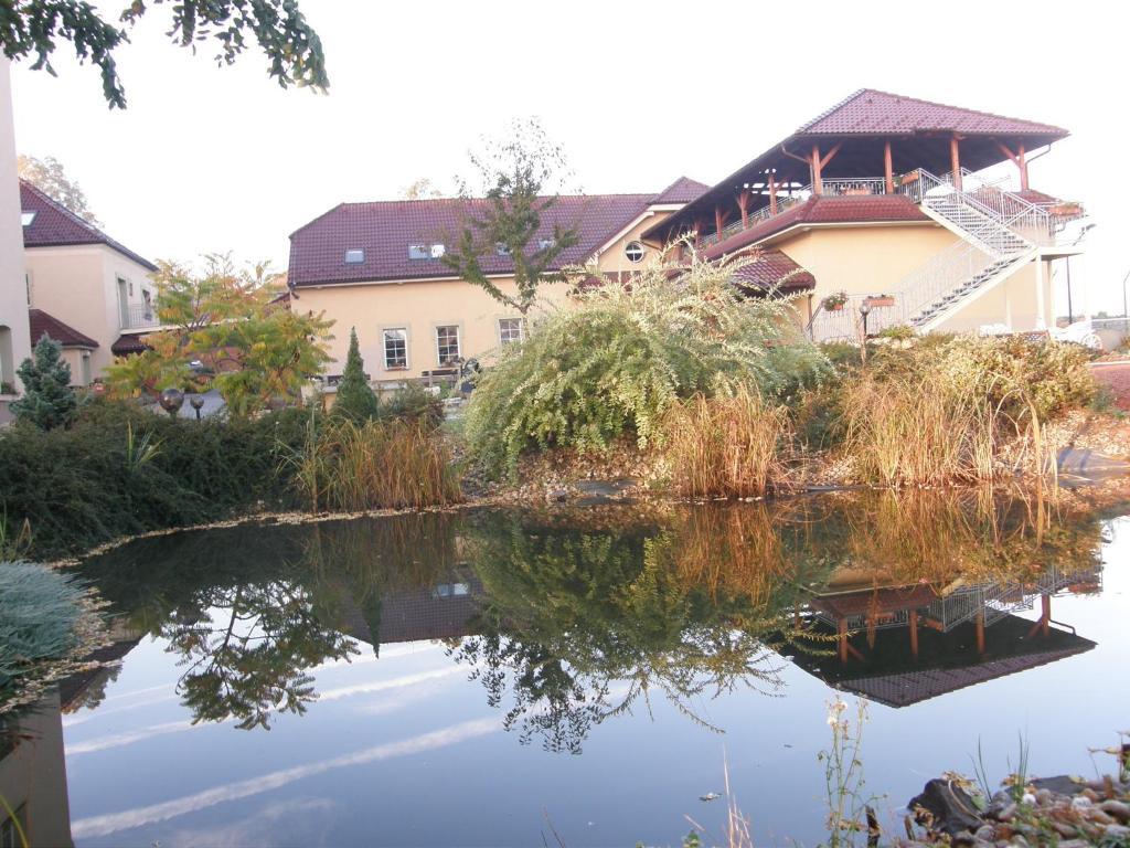 Hotel Allvet Drnovice  Εξωτερικό φωτογραφία