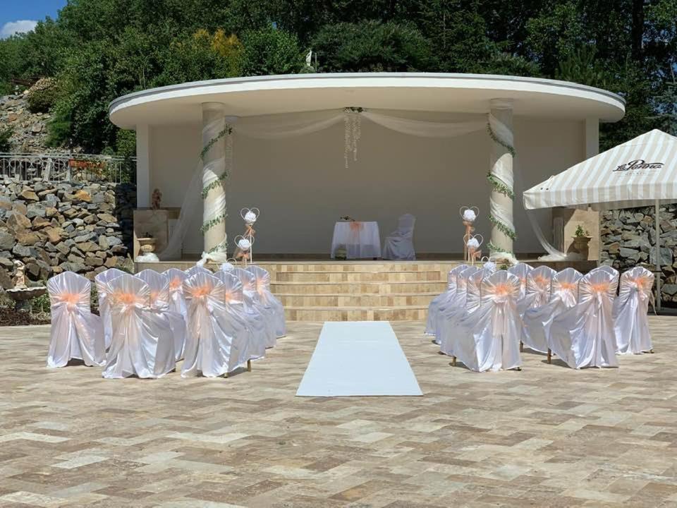 Hotel Allvet Drnovice  Εξωτερικό φωτογραφία